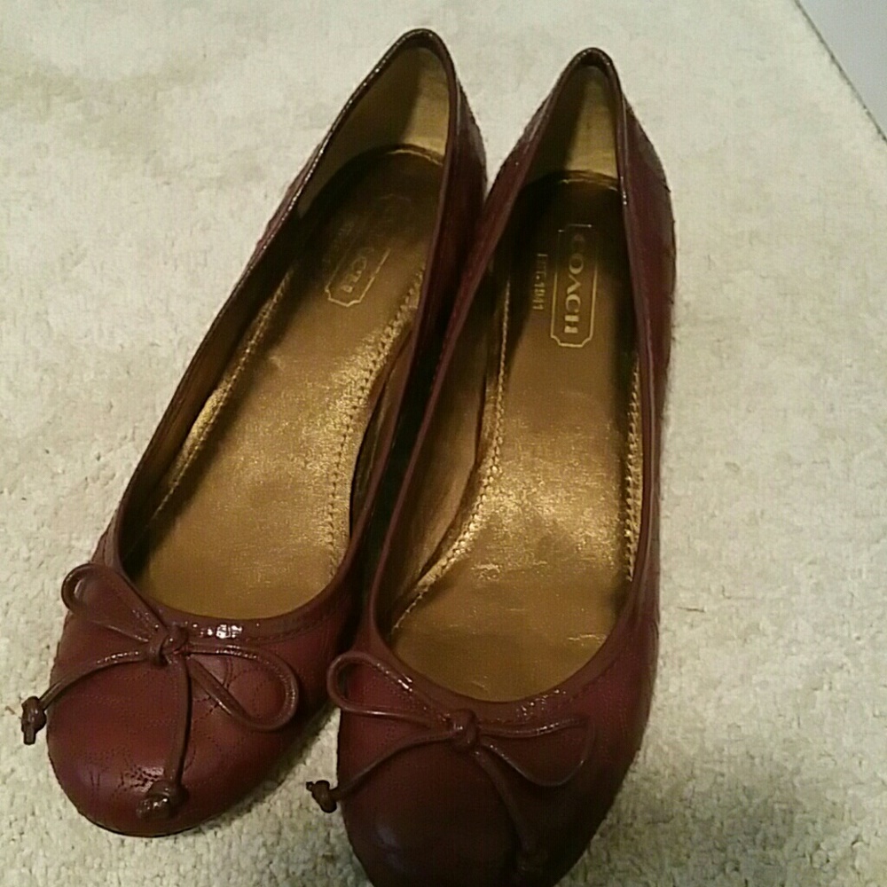 Coach flats